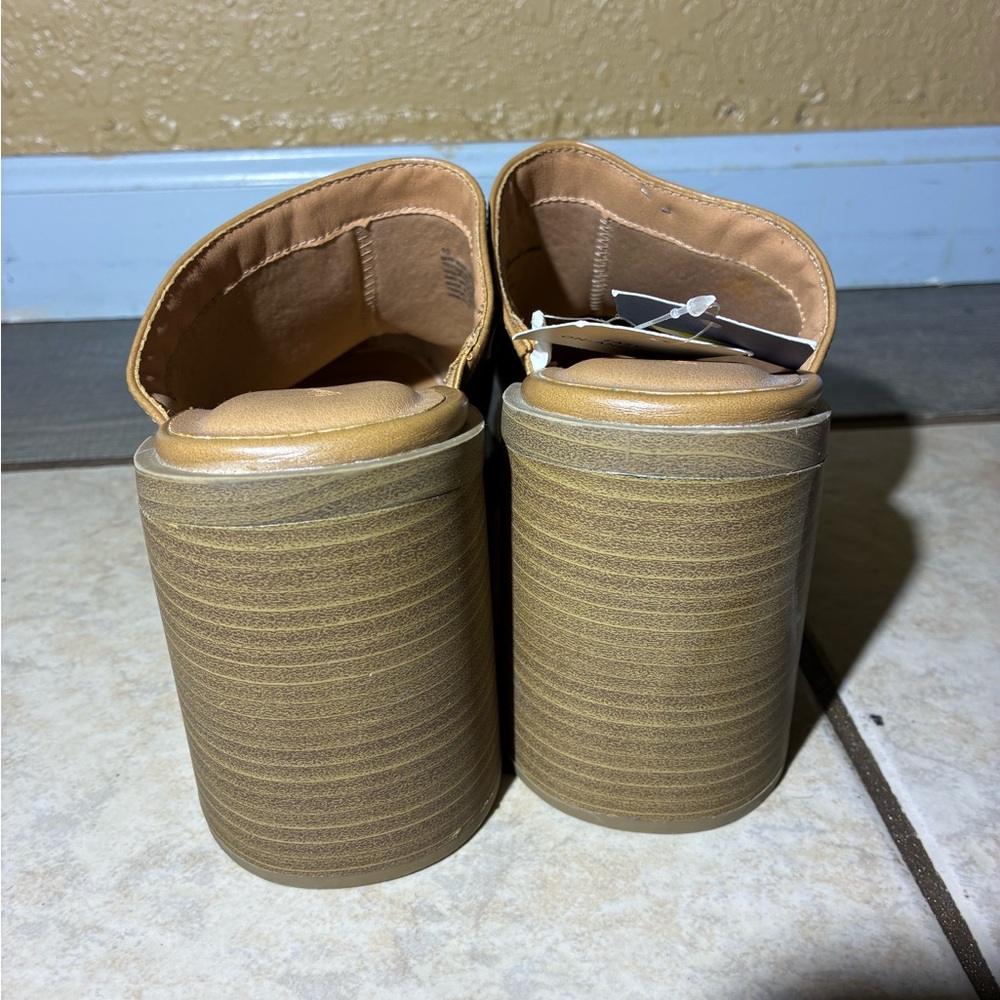 Universal Thread Platforms - Picture 2 of 7